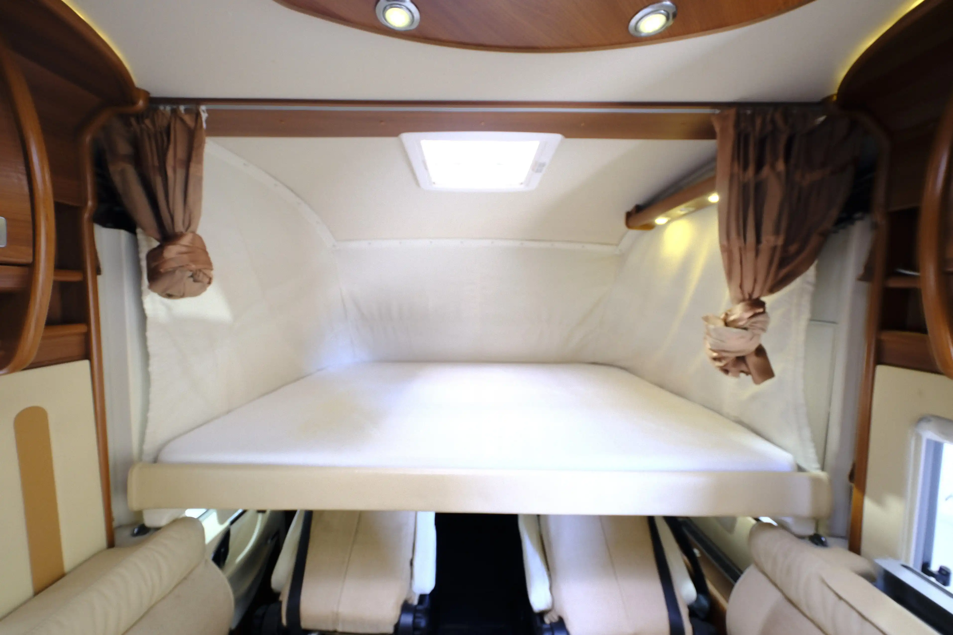 CARTHAGO Chic E-Line I 50 LE Yachting